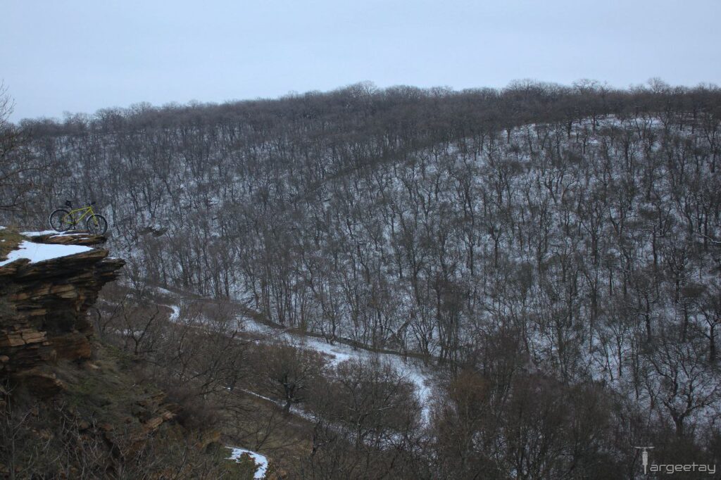 Зимова Лозова та Кам’яний замок: жителі окупованої Луганщини показали зимові пейзажі