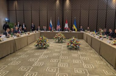 Обговорення в перший день переговорів у Женеві зайшли в глухий кут через позицію росіян, — ЗМІ