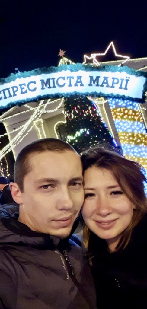 &ldquo;Кохання мого життя залишилося на вулиці Торговій&rdquo;: історія маріупольчанки, яка не може знайти могилу чоловіка