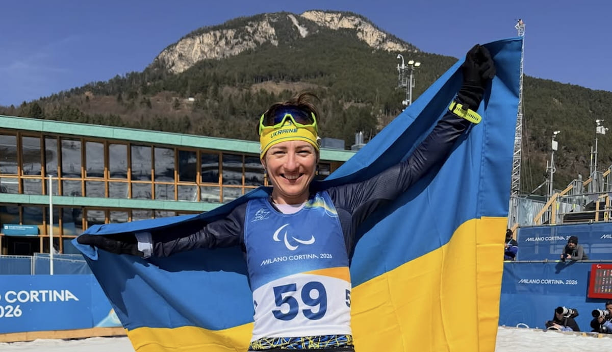 На Паралімпіаді українській спортсменці зробили зауваження через сережки з написом “Зупиніть війну”