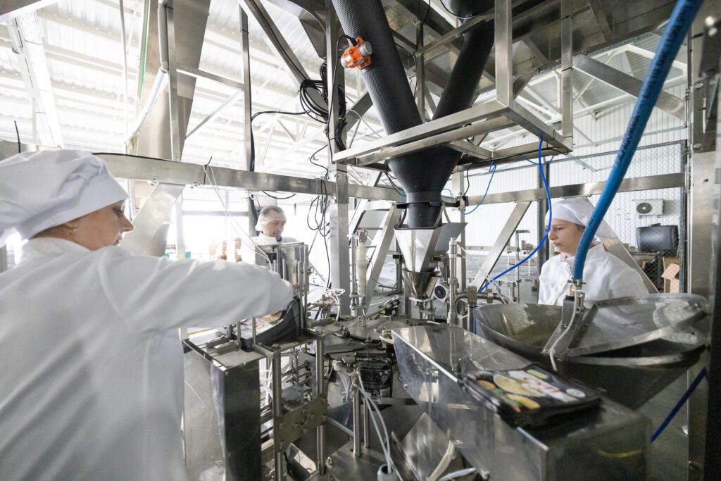 “Ми не релоковані &mdash; ми відбудовані наново”: історія маріупольчанки, яка запустила виробництво готових страв у Славутичі