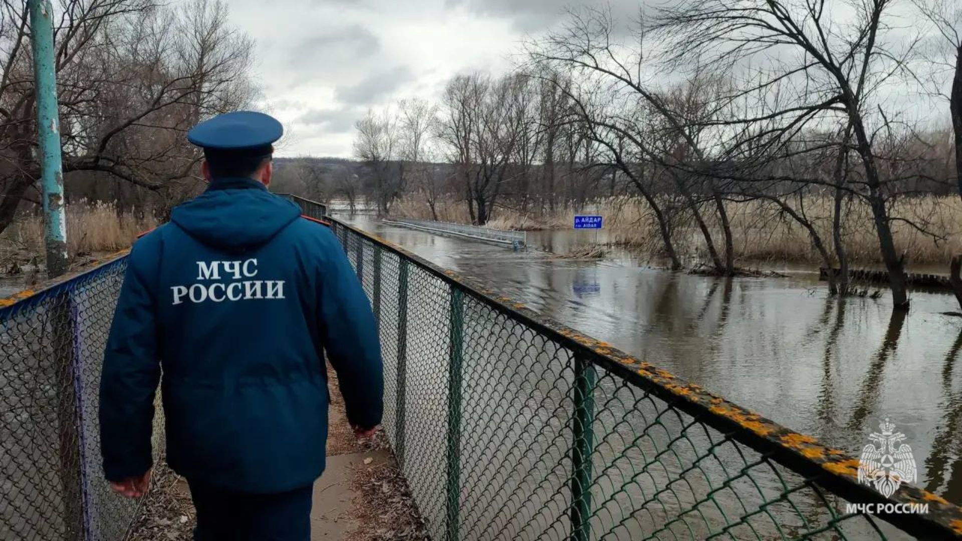 На окупованій Луганщині все ще підтоплено три мости та ділянку дороги через паводок