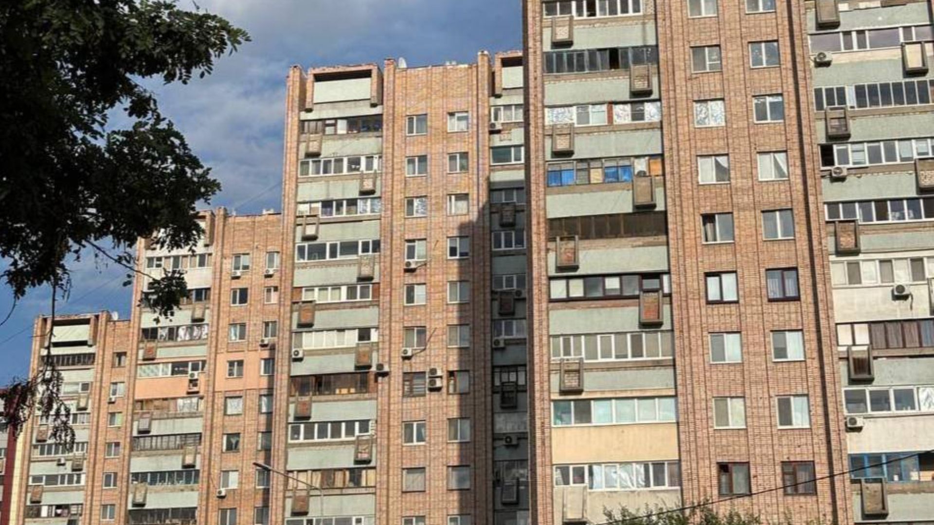 Угруповання &laquo;ЛНР&raquo; офіційно дозволило передавати віджате житло іншим власникам