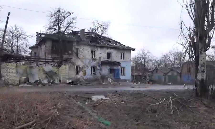 Окупанти показали, як виглядає зруйнований Мирноград на Донеччині