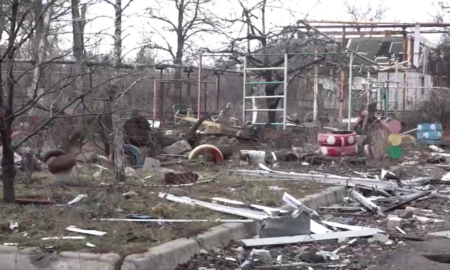 Окупанти показали, як виглядає зруйнований Мирноград на Донеччині