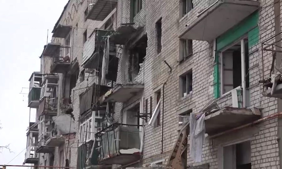 Окупанти показали, як виглядає зруйнований Мирноград на Донеччині