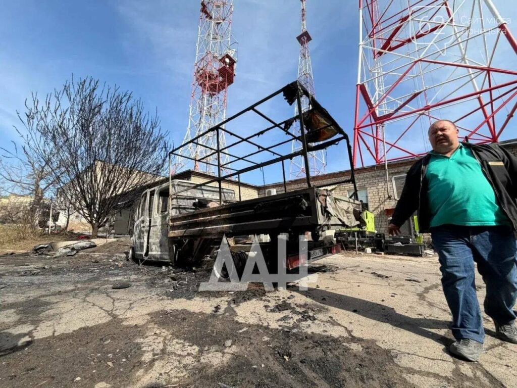 Донецьк залишився без телецентру. Що це було насправді