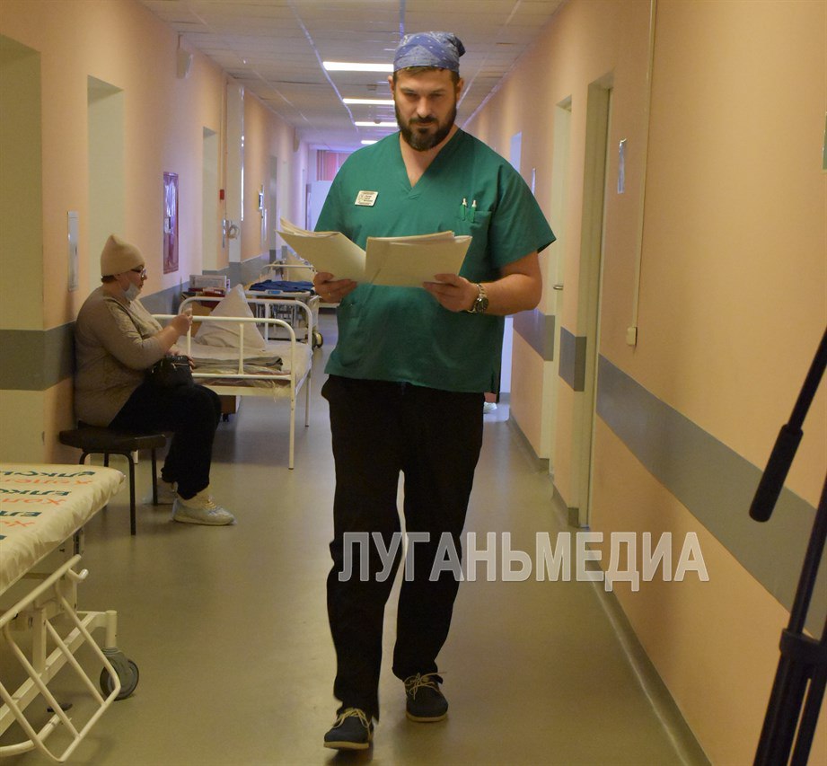 Окупаційна адміністрація визнала дефіцит лікарів в Сіверськодонецьку: привезли медиків з Пермського краю