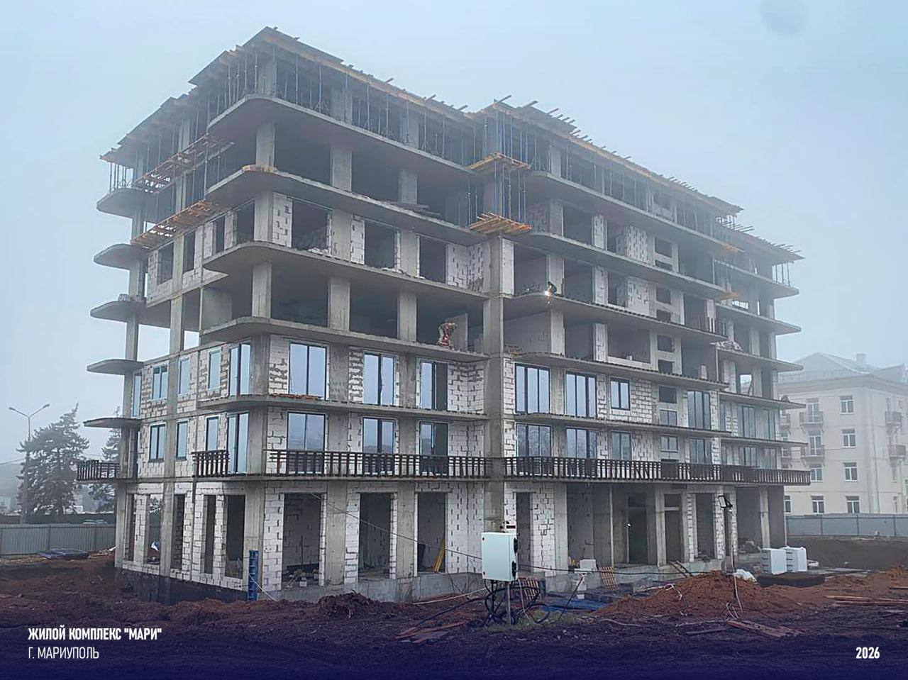 У Маріуполі окупанти будують житловий комплекс “Марі” на місці знесених будинків. Місцевим квартири не дістануться