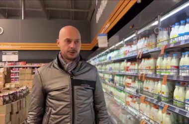 У Луганську директор ростовської компанії записав відео зсередини захопленого магазину &laquo;Манго&raquo;, де заявив про &laquo;право на оренду&raquo;