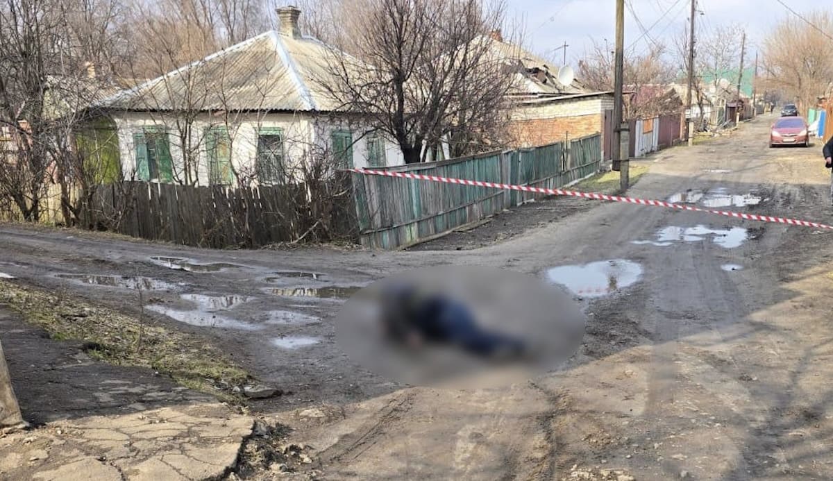 У Слов&rsquo;янську чоловік влаштував стрілянину під час перевірки документів. Загинув співробітник поліції