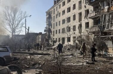 Окупанти скинули три бомби на центр Слов&rsquo;янська. Загинули дві людини, є постраждалі