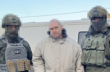 Мешканець Добропілля збирав дані про позиції ЗСУ, по яких планували завдати удари росіяни. Його затримала СБУ