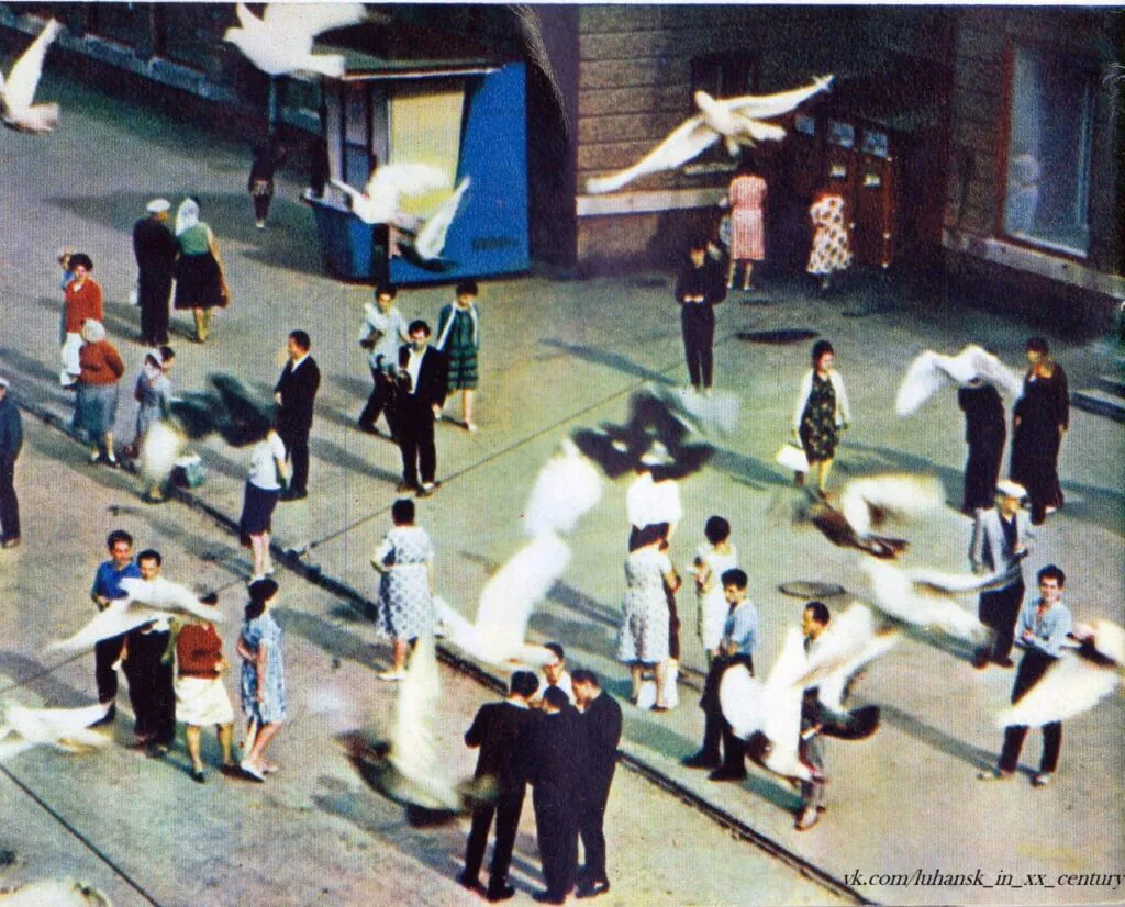 Луганська мова: минтуси за суп або коли &#8220;багети&#8221; — це не про французькі булки